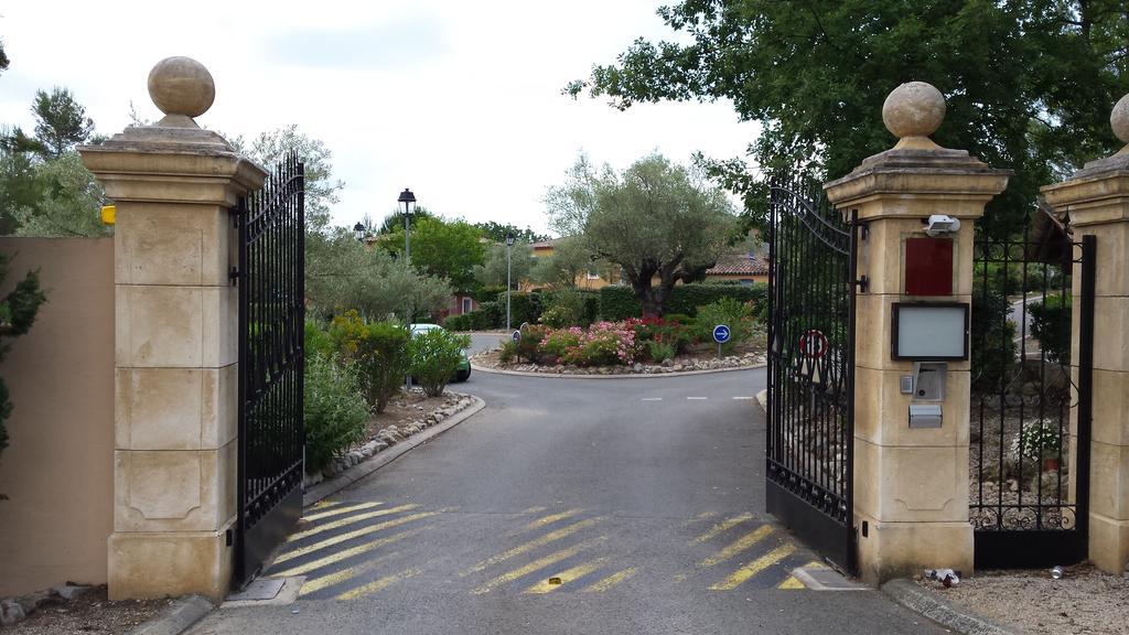 Provencal House In Fayence With Pool & Indoor Spa מראה חיצוני תמונה